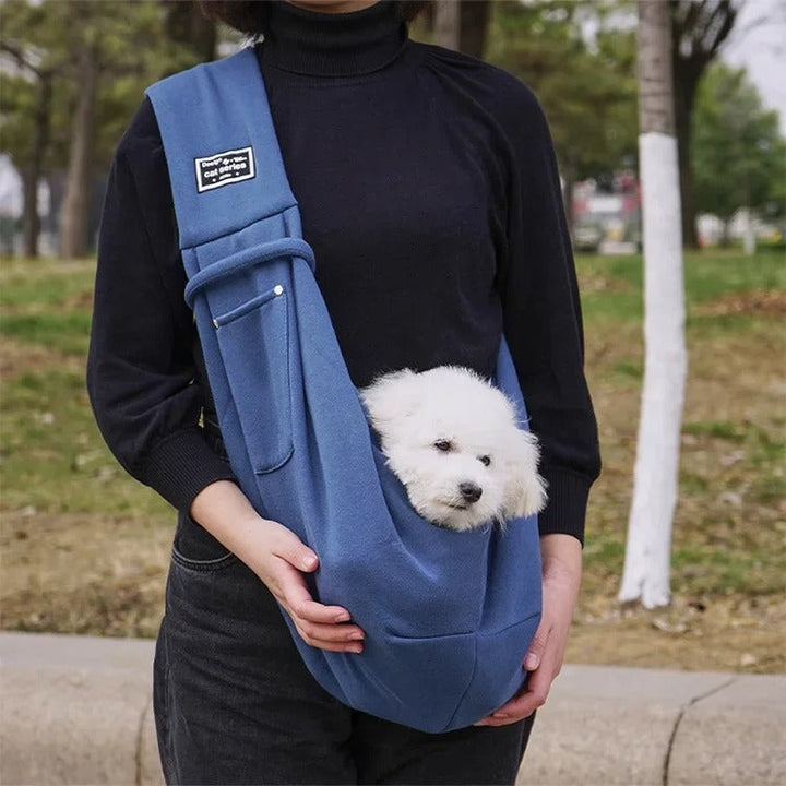 Robuste Hundetasche für unterwegs, bietet Ihrem Vierbeiner maximalen Komfort.