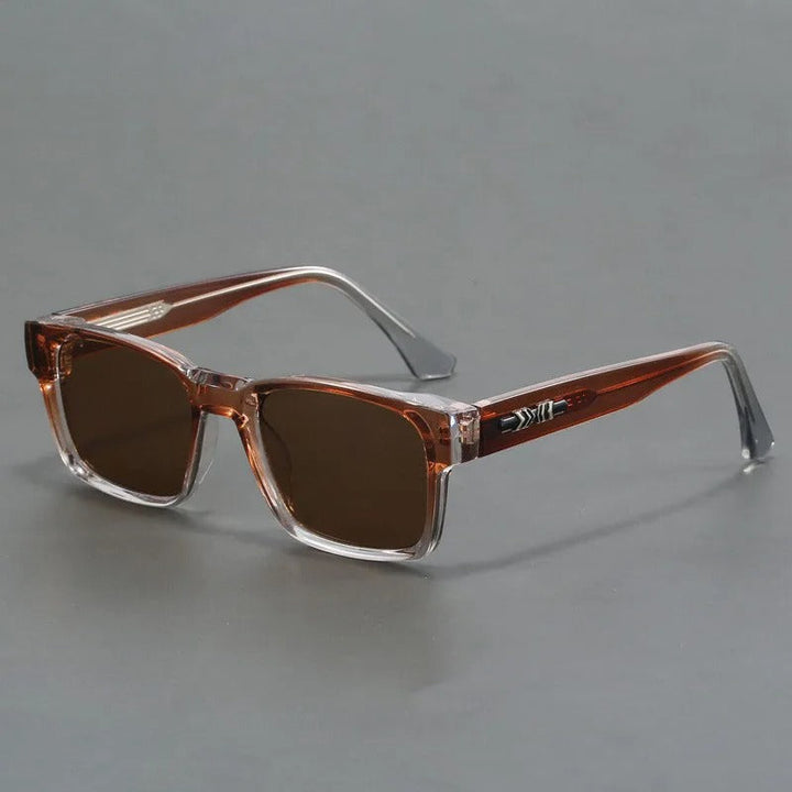 Detailaufnahme der Retro-Sonnenbrille für Herren, schwarzer Rahmen, UV400 Gläser, kratzfest.