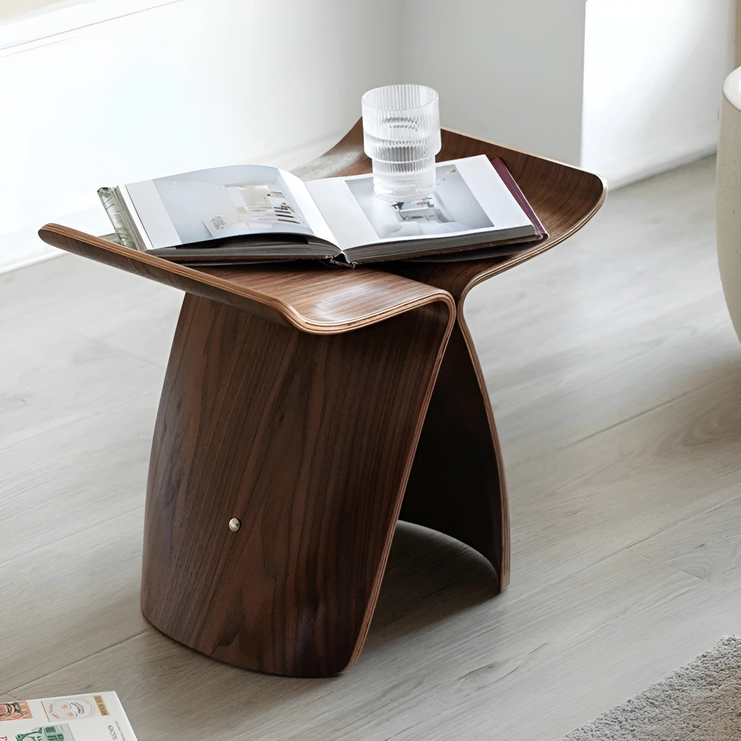 Handgefertigte Massivholzbank Paulownia im minimalistischen Zen-Stil. Robust & naturverbunden.