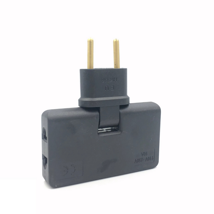 Praktische Mehrfachsteckdose mit Winkelstecker für die Küche, effizient und ordentlich.