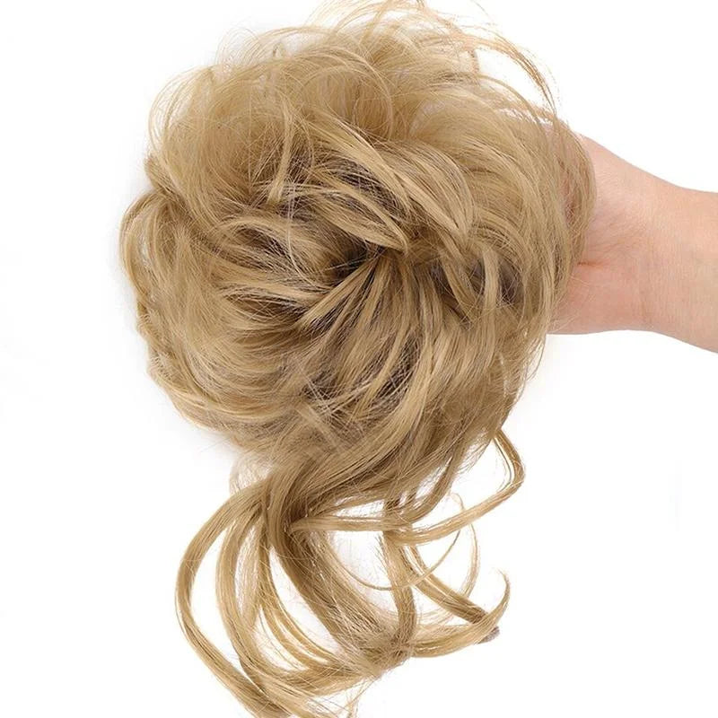 Messy Bun Haarteil für extra Volumen; einfacher Dutt für natürliche Fülle und schnelle Frisuren.