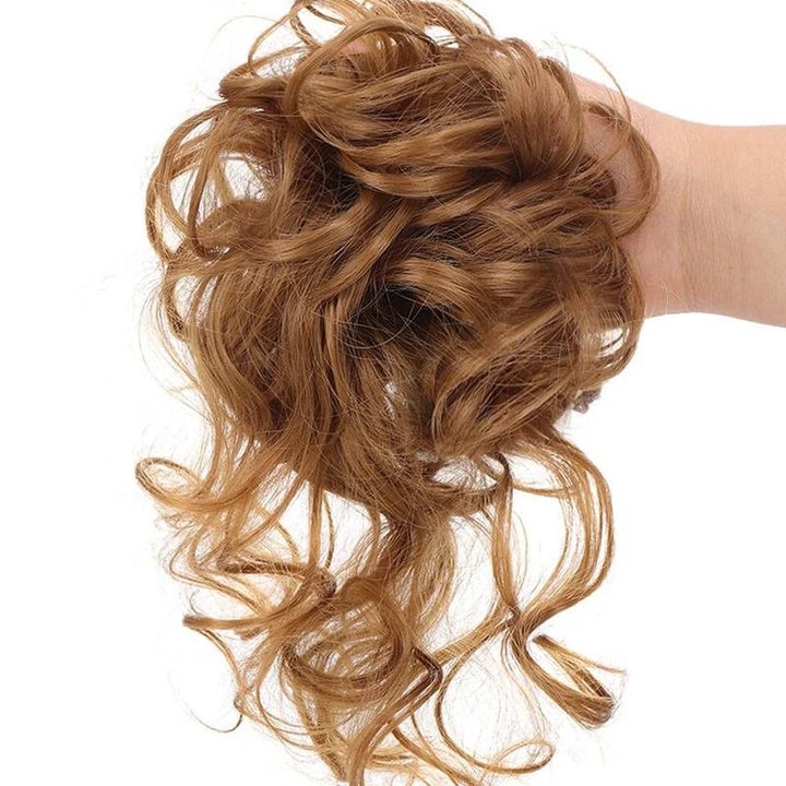Dutt Volumen Haarteil; natürlicher Messy Bun für schnelle, alltagstaugliche Frisuren.
