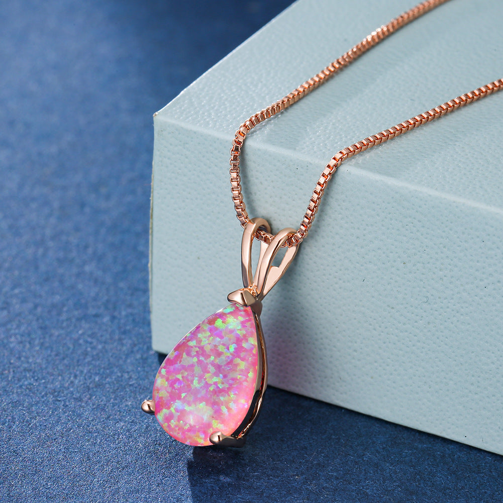 Farbfrohe Opal-Tropfen-Halskette für Frauen, ein elegantes Schmuckstück.