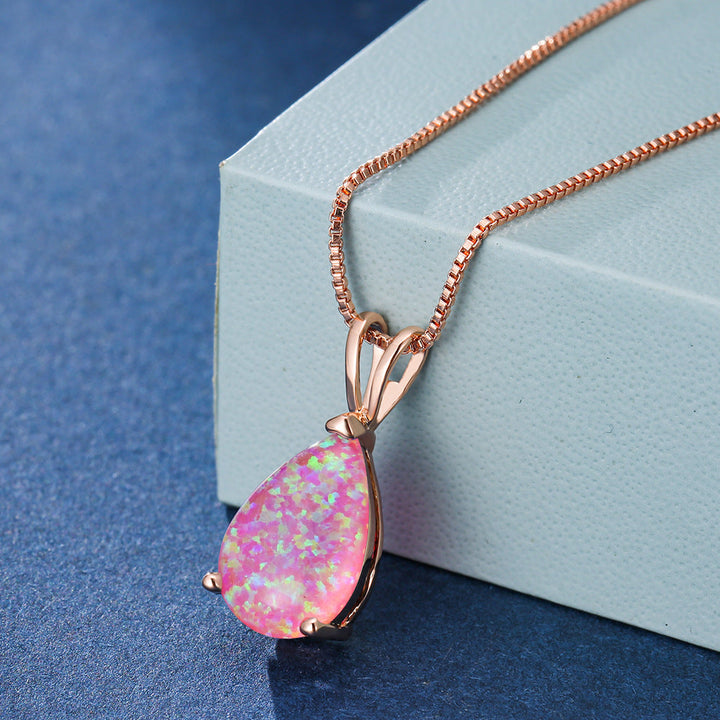 Farbfrohe Opal-Tropfen-Halskette für Frauen, ein elegantes Schmuckstück.