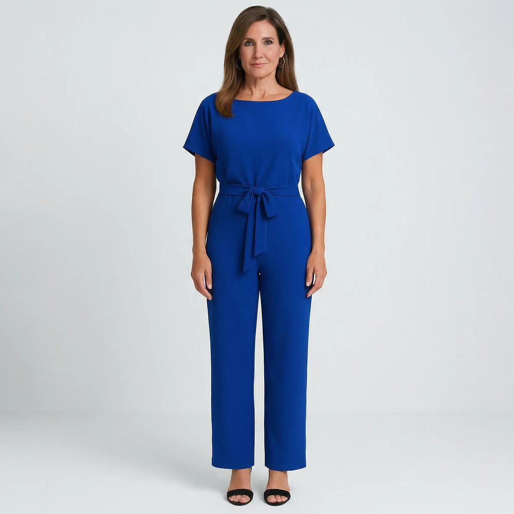 Eleganter Damen Overall Emma: Sommerlicher Jumpsuit mit weitem Bein & Bindegürtel, ideal für Freizeit & Alltag.