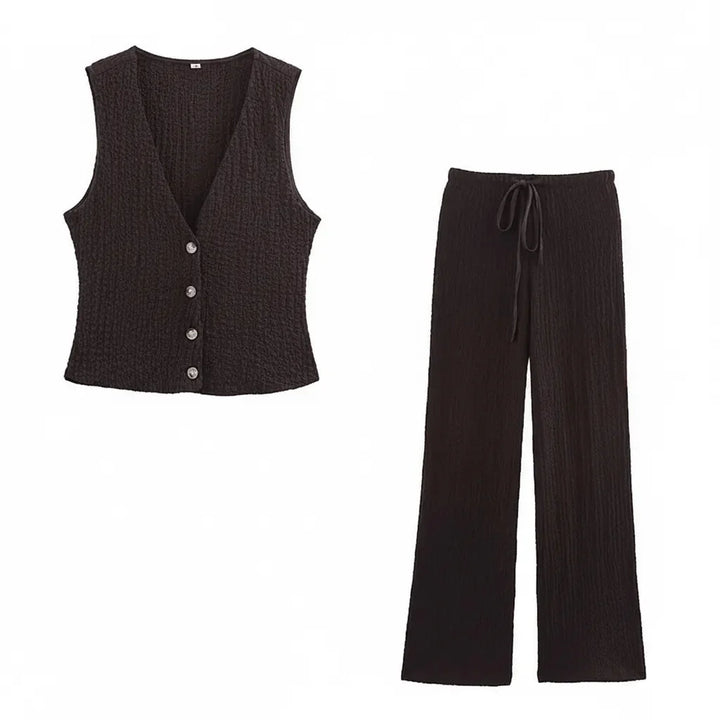 Vielseitiges Damen Freizeit Set mit Crinkle-Struktur. Bequemer Zweiteiler für Alltag, Haus und entspannte Stunden.