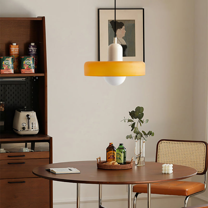 Stilvolle Innenbeleuchtung, Buntglas Deckenleuchte, moderne Hängelampe für Ihr Zuhause, komfortabel.