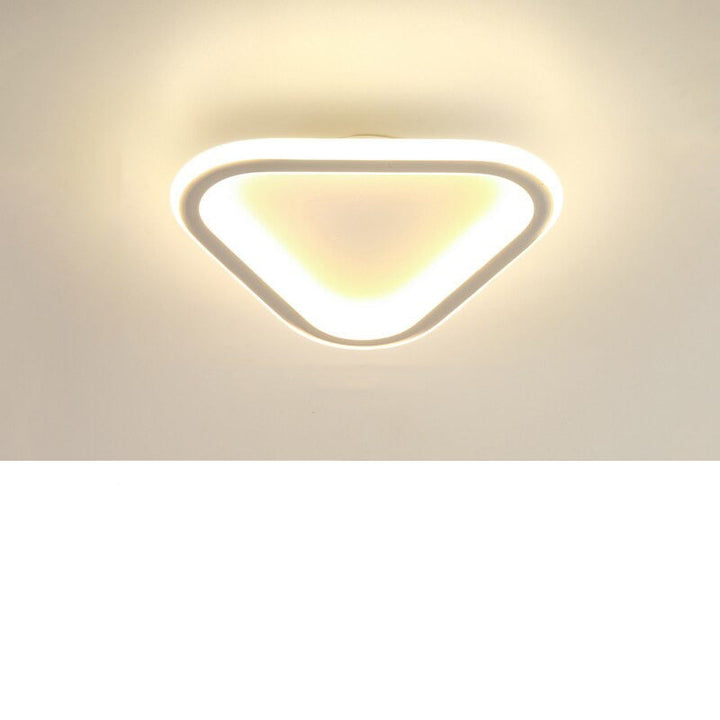 Moderne dimmbare LED Flurlampe, perfekt als Deckenleuchte für Eingang, Flur oder Balkon. Innenbeleuchtung.
