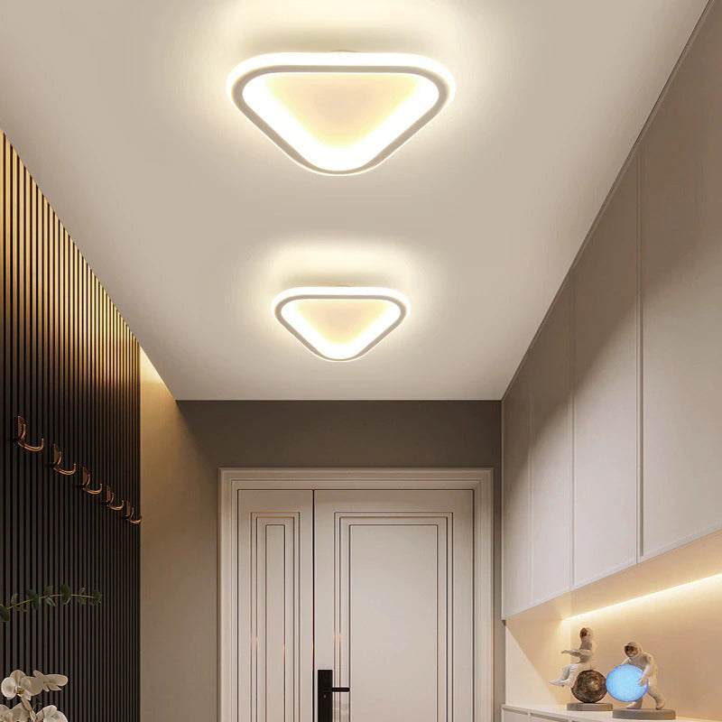 Elegante LED Flurlampe, dimmbar & modern, perfekt als Eingangsbeleuchtung oder Deckenlampe im Flur.