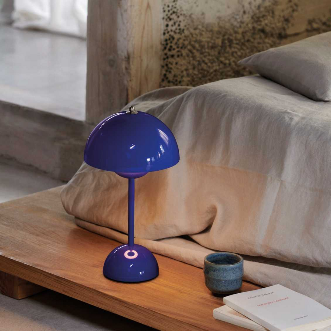 Farbige dimmbare LED Ambientebeleuchtung, kabellos für vielseitiges Design.