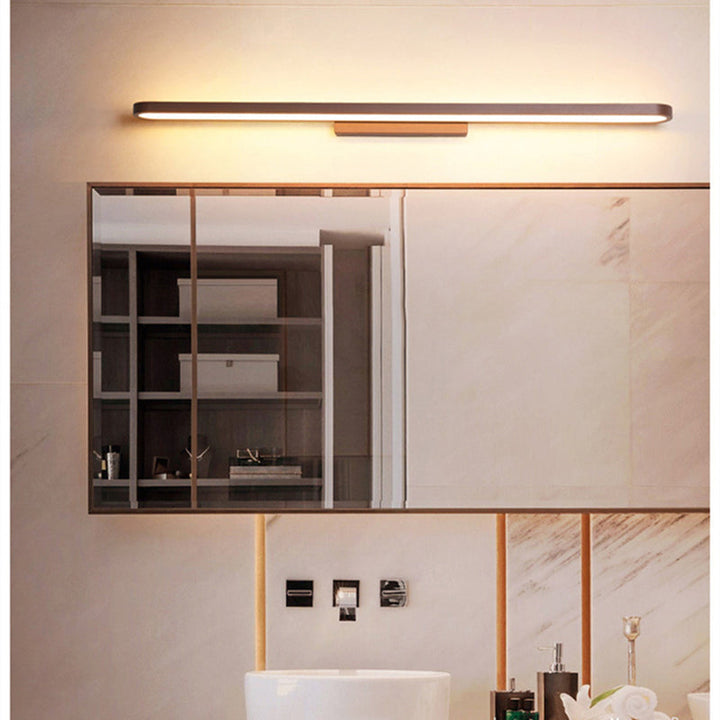 Dimmbare LED Wandlampe, moderne Spiegelbeleuchtung, passt Helligkeit im Bad flexibel an.