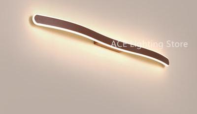 Vielseitige LED Wandlampe, dimmbar, moderne Ästhetik, perfekte Spiegelbeleuchtung im Badezimmer.