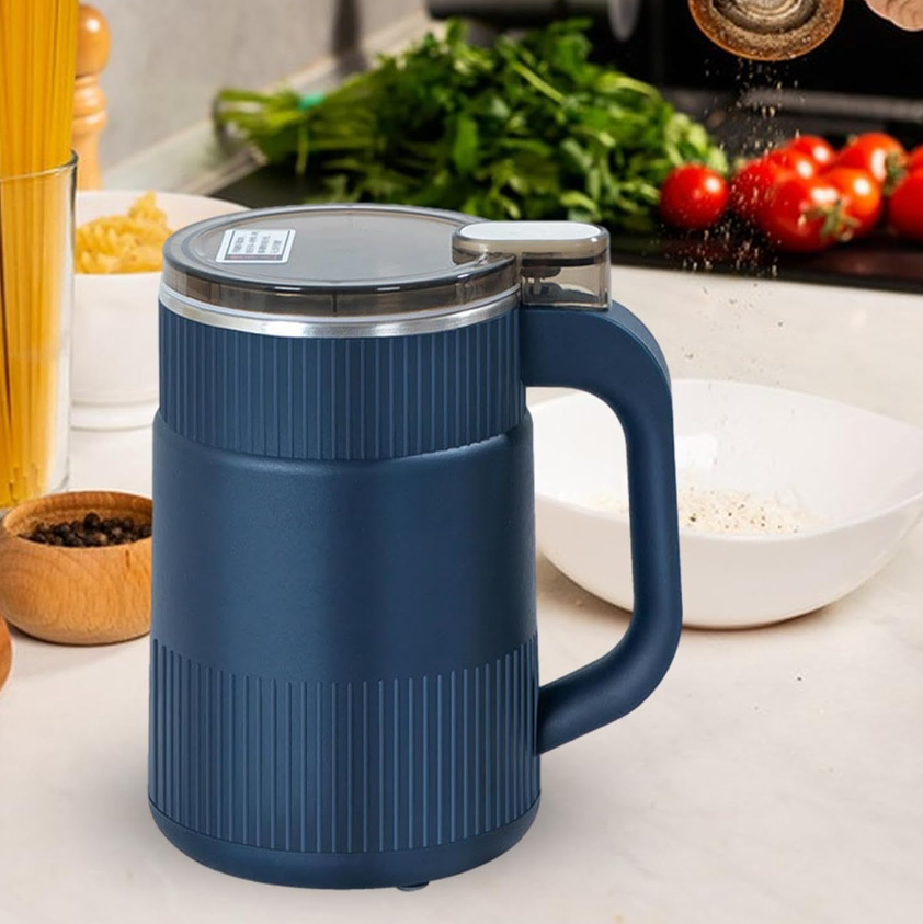 Moderne elektrische Getreidemühle für frisches Vollkornmehl; ideal für gesunde Küche und hausgemachtes Backen.