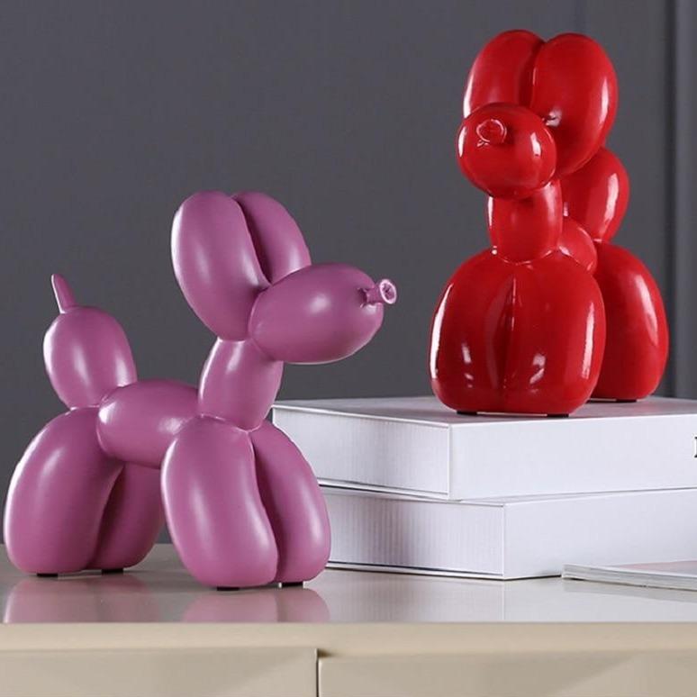 Handgefertigte Harzskulptur: Moderner, farbenfroher Ballonhund; einzigartiges Deko-Objekt.