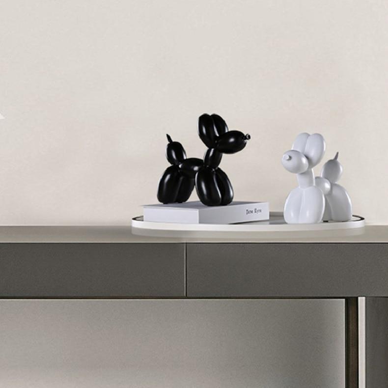 Glänzende, farbenfrohe Ballonhund Statue aus hochwertigem Harz; moderne Wohnzimmer-Deko.