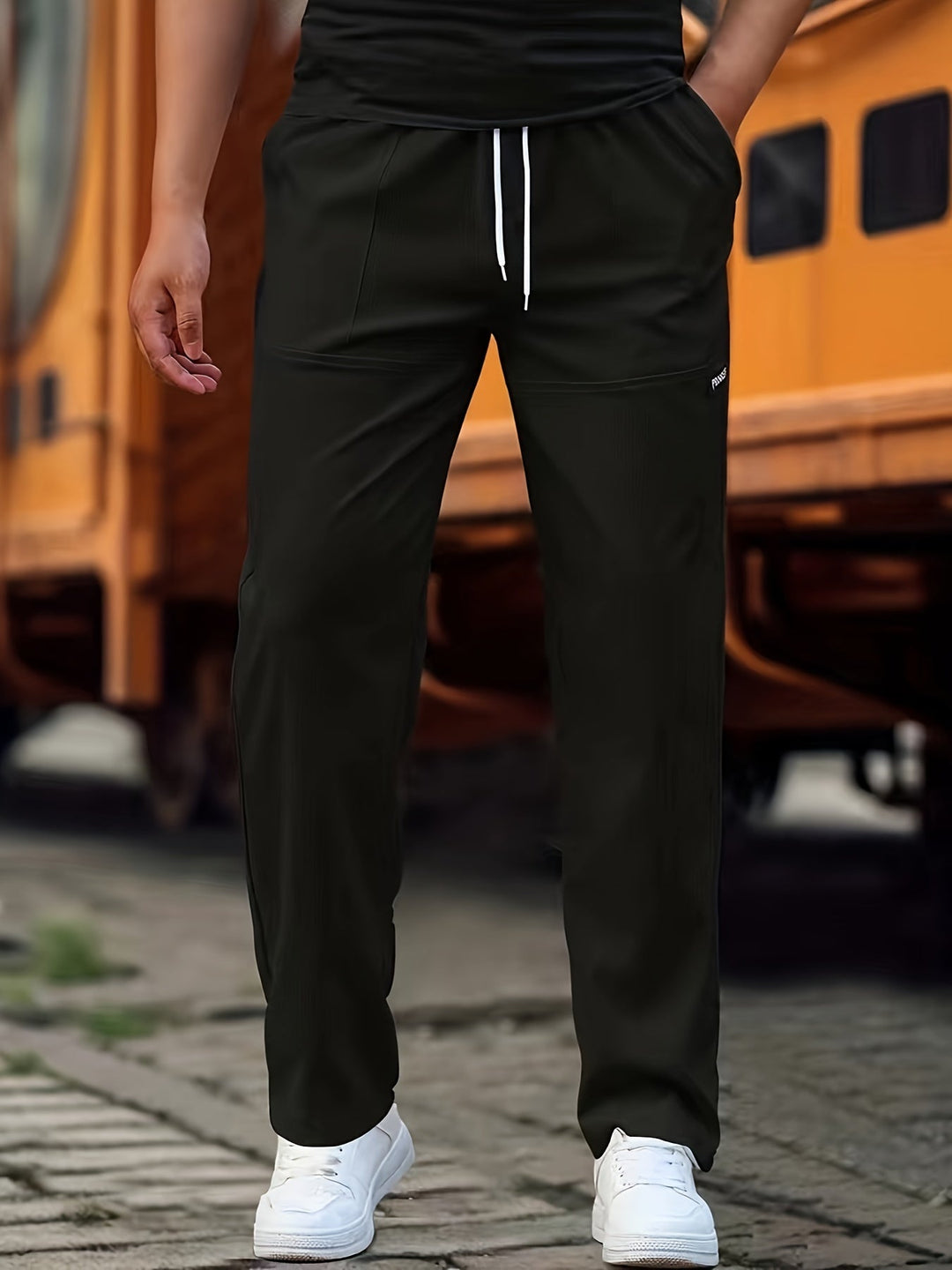 Moderne Herren-Alltagshose: bequemer Stil für Freizeit & Büro, vielseitig kombinierbar.