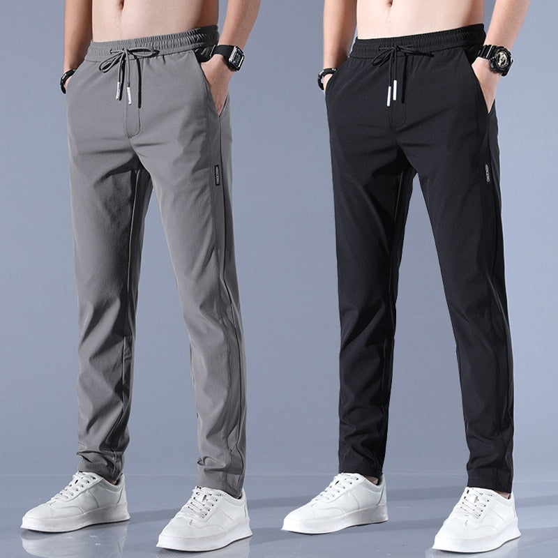 Moderne Herren-Stretchhose, schnelltrocknend und bequem für Outdoor, Sport & Freizeitaktivitäten.