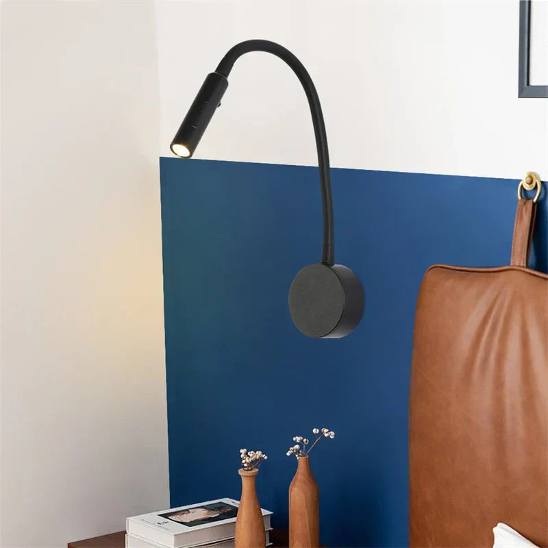 Moderne, dimmbare LED-Wandlampe mit flexiblem Arm & Schalter; perfekte Leselampe für Schlaf- oder Arbeitszimmer.