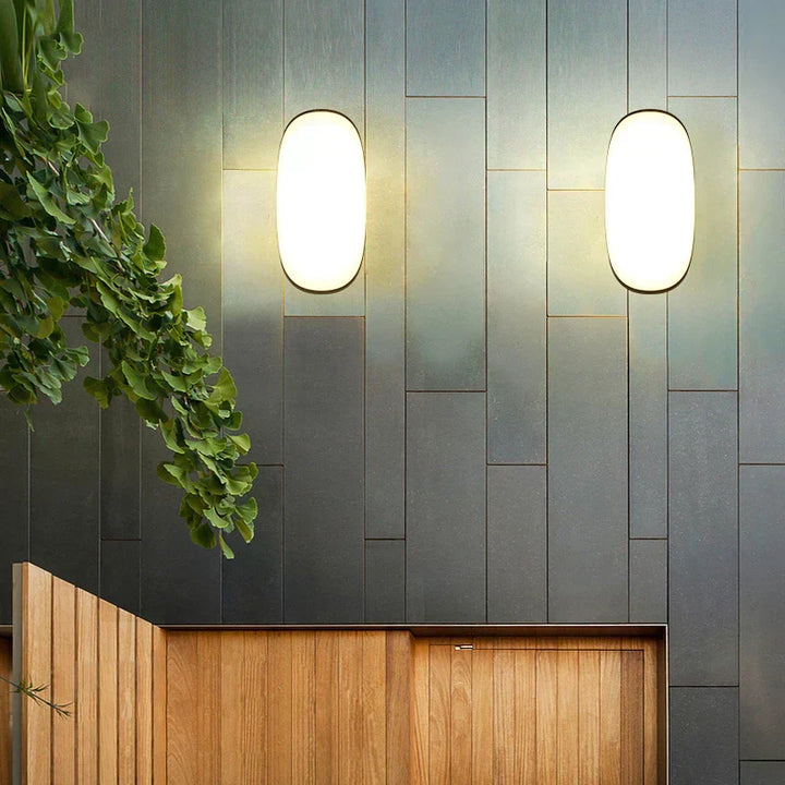 Wasserdichte (IP65) LED Gartenleuchte, schwarz, für warmweiße oder kaltweiße, moderne Terrassenbeleuchtung.