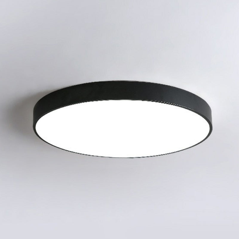 Moderne ultra-dünne LED-Deckenleuchte für minimalistisches Design. Ideal für Wohnzimmer, Schlafzimmer & Wohnraumbeleuchtung.