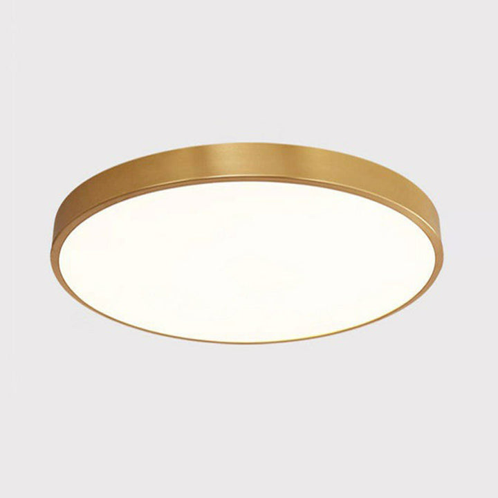 Skandinavische ultra-dünne LED-Deckenleuchte. Energieeffiziente moderne Designleuchte für minimalistische Wohnräume.
