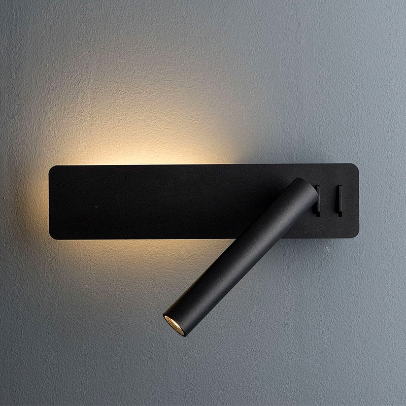 Elegante, energiesparende LED-Wandleuchte mit flexiblem Dreharm für gezieltes, warmes Leselicht.
