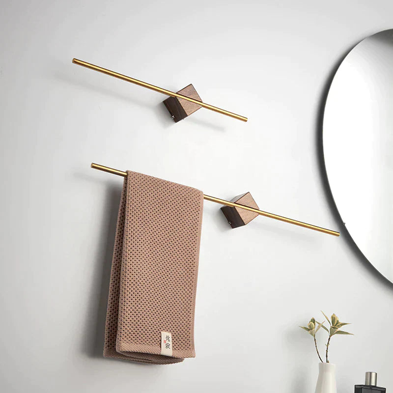 Goldener Edelstahl Handtuchhalter, elegant & bohrfrei, platzsparende Lösung für Ihr modernes Badezimmer.