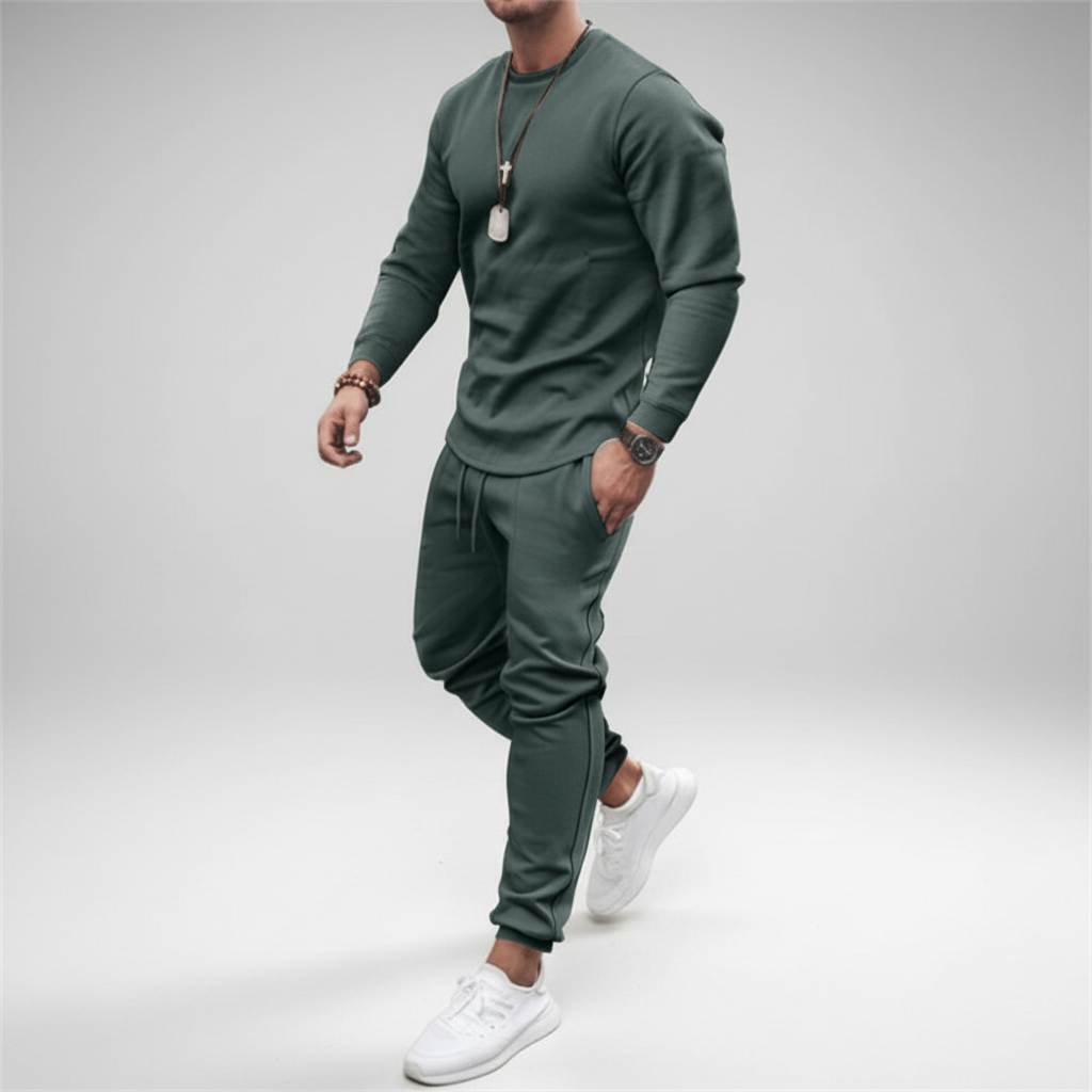 Stylischer Herren Freizeitanzug Kirk: Modernes Set für Herren, perfekt für entspannte Tage oder den Weg ins Fitnessstudio.