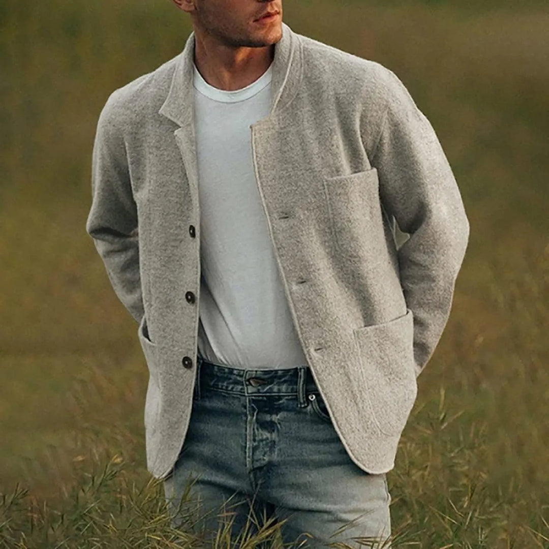 Moderner Herrenblazer Aiden in Dunkelblau. Stilvoll & komfortabel für Business und Freizeit. Regular Fit.