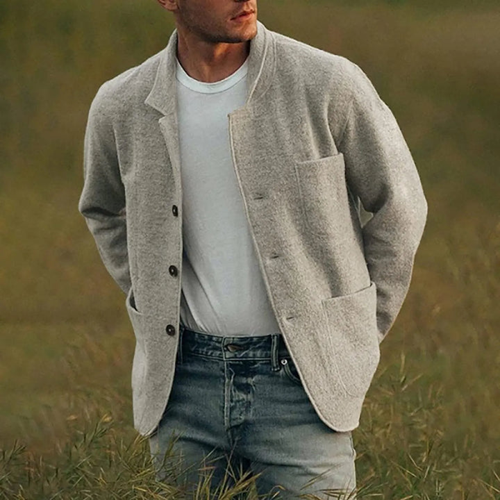 Moderner Herrenblazer Aiden in Dunkelblau. Stilvoll & komfortabel für Business und Freizeit. Regular Fit.