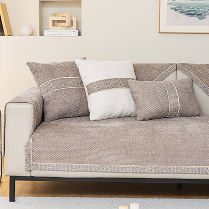 Moderner Couchschutz in Weiss für Wohnzimmer, rutschfest und langlebig, für langanhaltenden Stil.