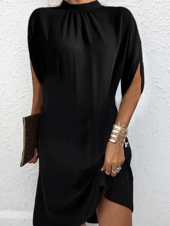 Modernes schwarzes Damen Minikleid mit elegantem Stehkragen und stylischen geschlitzten Kurzärmeln; ideal für Frühling/Sommer.