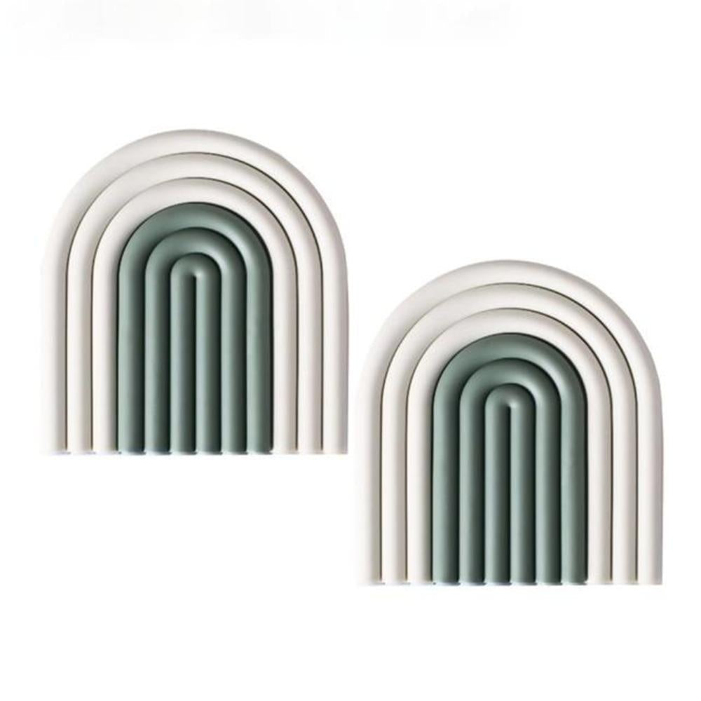 Produktverpackung des modernen Silikon-Untersetzer-Sets. Hochwertige Küchenaccessoires.