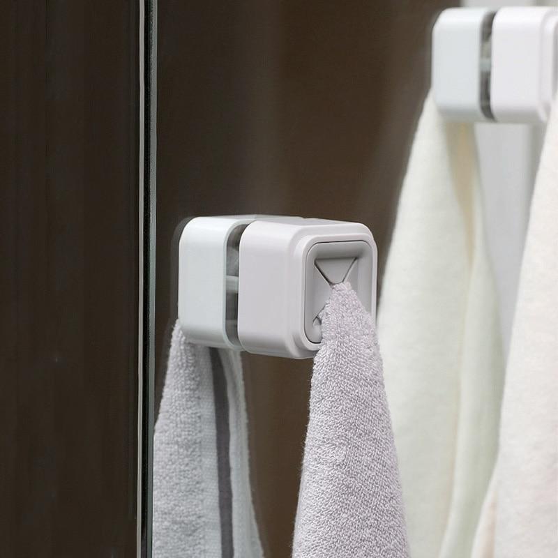 Moderner Küchenhelfer: Selbstklebende Handtuchhalter (2er-Set) für Geschirrtücher, kein Bohren nötig.