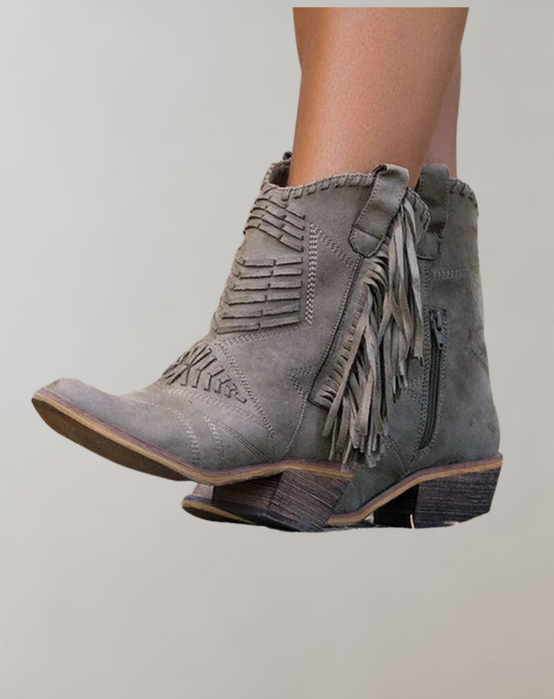 Modische Damen Fransenstiefel 'Selena' in Braun. Elegante Stiefeletten für Herbst & Winter, bequem & stilvoll.
