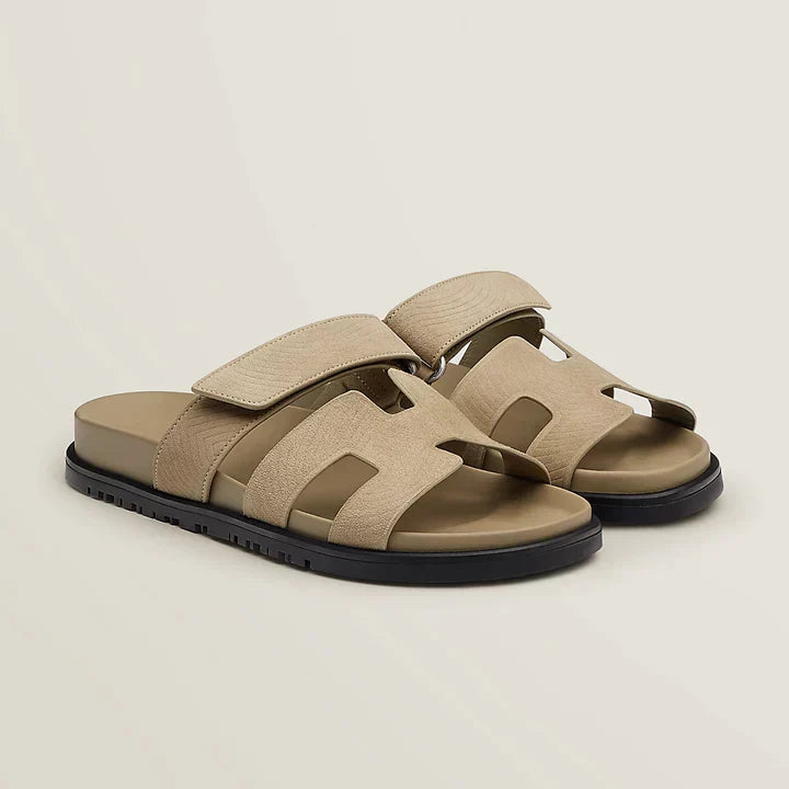 Stylische Damen Sommersandalen, vielseitige Urlaubsschuhe, modisch & komfortabel für warme Tage und Freizeit.