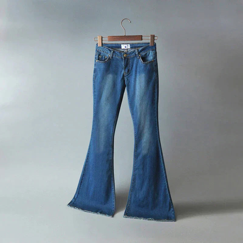 Modische Damen Slim-Fit Denim-Jeans in Blau, vielseitig für Freizeit und Frühling/Sommer.