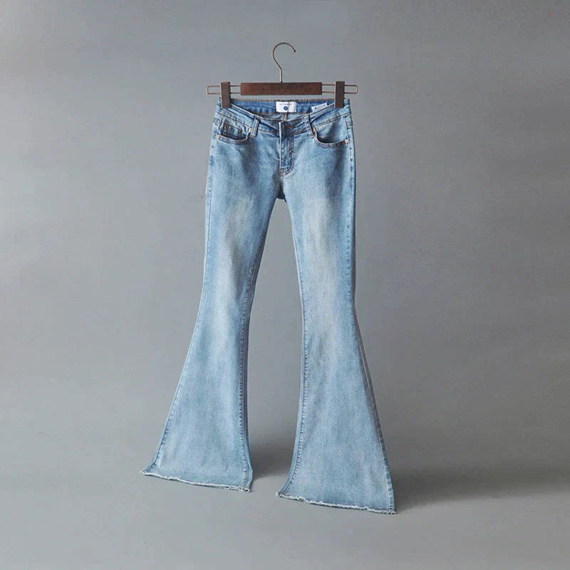 Elegante, figurbetonte Damen Slim-Fit Hosen aus blauem Denim, ideal für stilvolle Alltags-Looks.