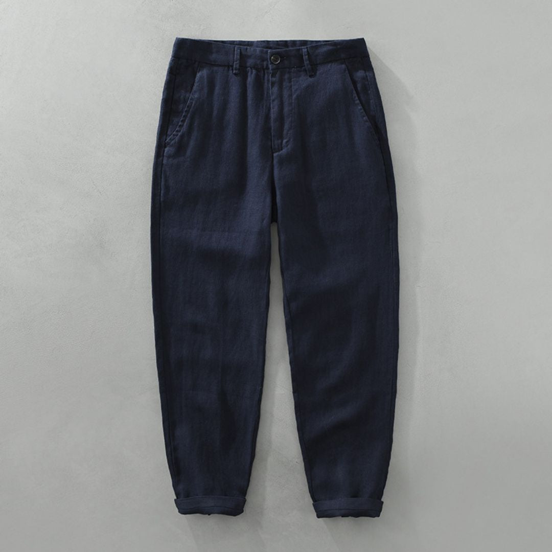 Bequeme Herren Stoffhose, elegant und vielseitig als Freizeithose oder Businesshose für den Sommer.