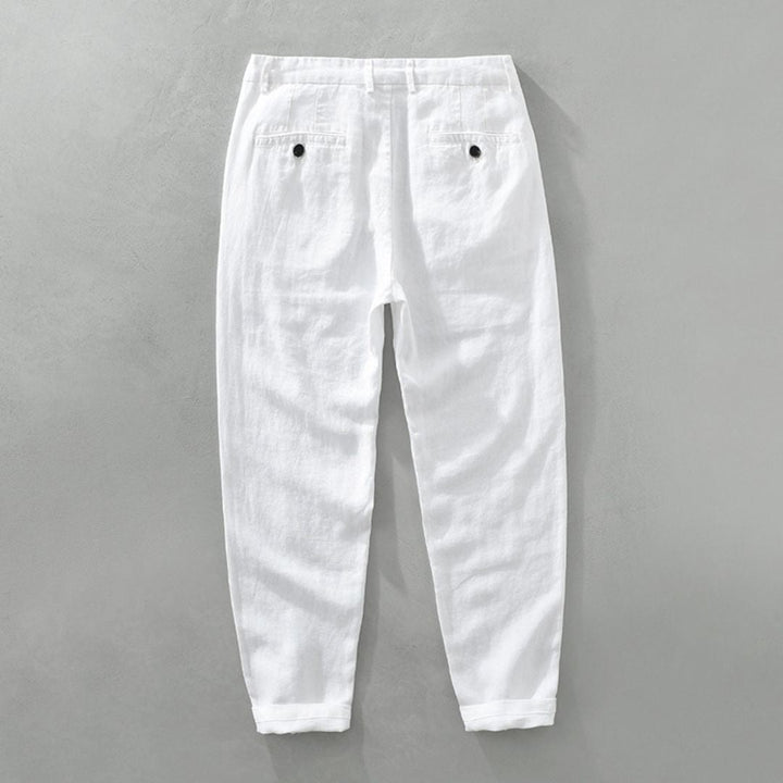 Elegante Herren Businesshose, leichte Chino für den Sommer; kombiniert Komfort mit klassischem Stil.