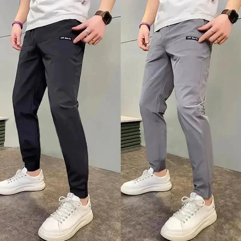 Stylische Herren-Winterhose: Warme Cargohose mit dehnbarem Stoff und praktischen Mehrtaschen für Komfort & Funktion.