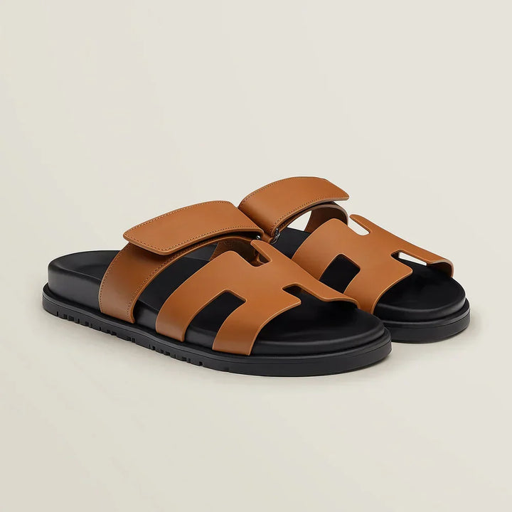 Hochwertige Damen Plateausandalen für sommerliche Eleganz und Bequemlichkeit.