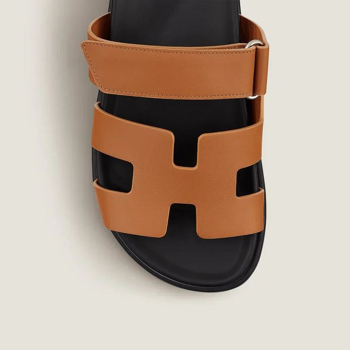 Stilvolle Damen Plateausandalen mit modernem Design für den perfekten Sommerauftritt.