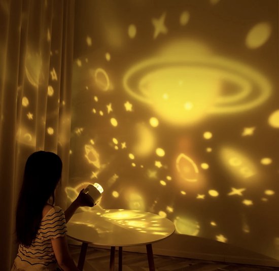 Beruhigende Nachtlampe Sternenprojektor Droomlicht; schafft magische Schlafumgebung im Kinderzimmer.