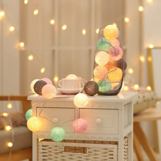 Elegante LED Baumwoll Lichterkette, ideales Geschenk für stilvolles Zuhause, USB/Batterie.