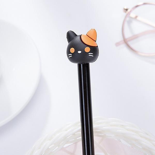 Verschiedene Katzenpfoten Gelstifte in hellen Farben, ein Must-have für Tierliebhaber und den täglichen Bürobedarf.