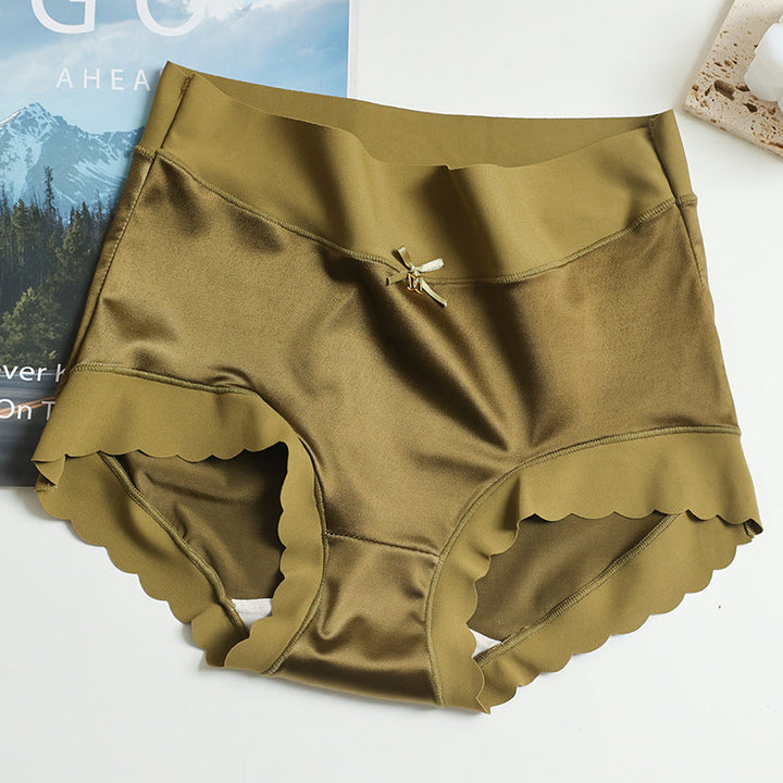 Alltagstauglicher, nahtloser Damen-Slip. Unsichtbar unter Hosen & Kleidern, bietet besten Komfort.
