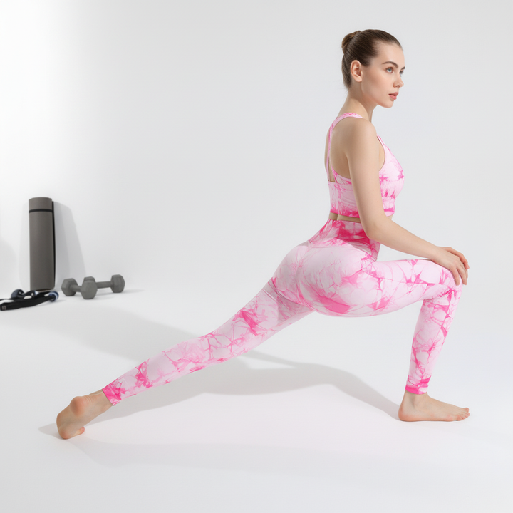Nahtloses Damen Sportset von Athletta, atmungsaktiv & bequem für Fitness.
