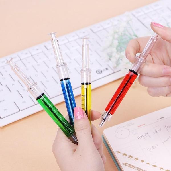 Cooles Neuheiten-Set: Vier Spritzen-Kugelschreiber, ein Must-have für Mediziner, Spaß und Büro.