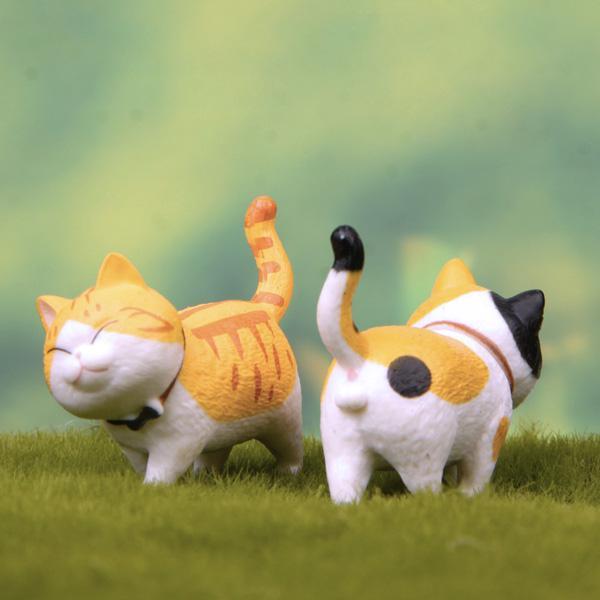 Süße handbemalte Mini Katzenfigur, perfekt als Geschenk für Katzenliebhaber und Sammler.